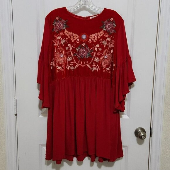 Umgee Dress Womens M Red Velvet Embroidered Bodice Bell Sleeves Boho Fairy - Picture 1 of 6